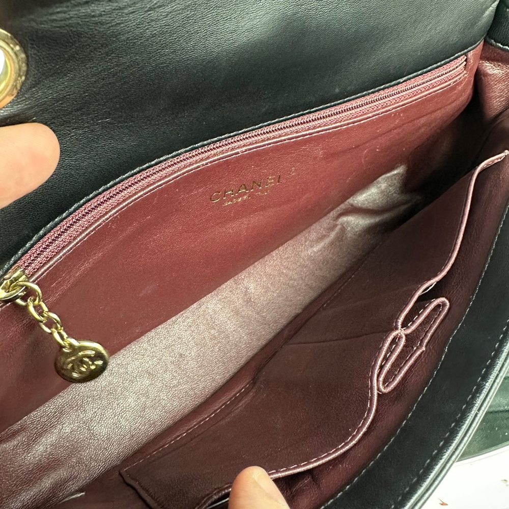 CHANEL CC CHAIN FLAP LEATHER SHOULDER/CROSSBODY BAG JUMBO - Picture 9 of 15